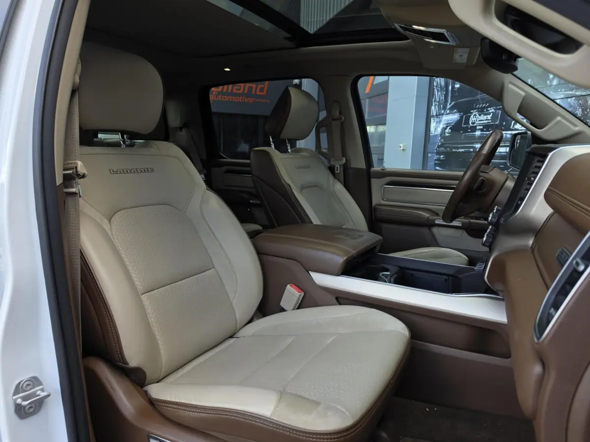 1500 4X4 5.7 V8 Crew Cab Laramie| MARGE! |VOL OPTIES!|LPG!