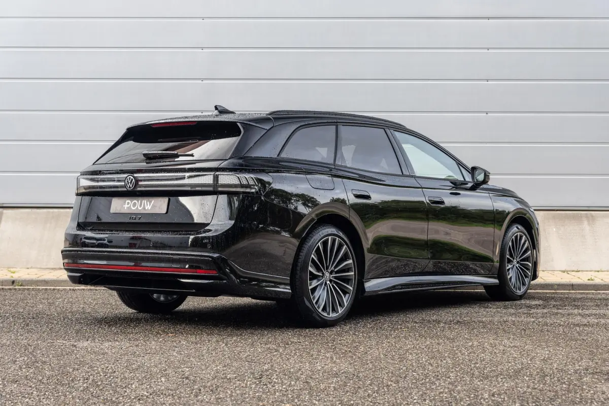 Limited Edition 286pk Plus 86 kWh | LMV 20'' | Trekhaak Inklapbaar | Panoramadak
