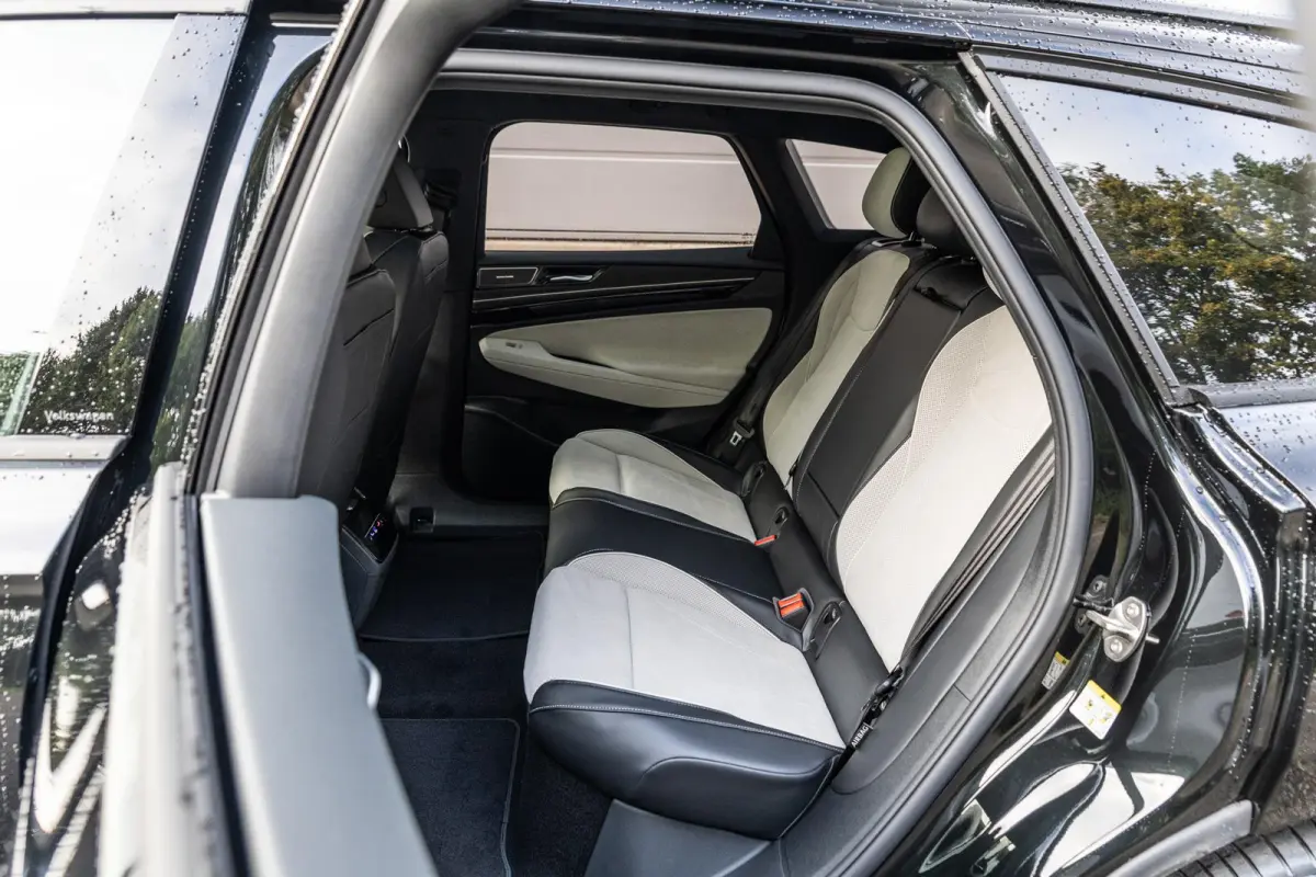 Limited Edition 286pk Plus 86 kWh | LMV 20'' | Trekhaak Inklapbaar | Panoramadak