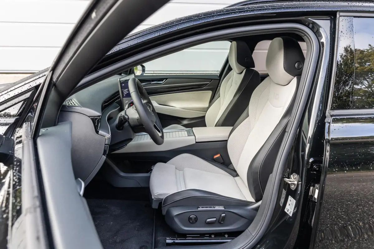 Limited Edition 286pk Plus 86 kWh | LMV 20'' | Trekhaak Inklapbaar | Panoramadak