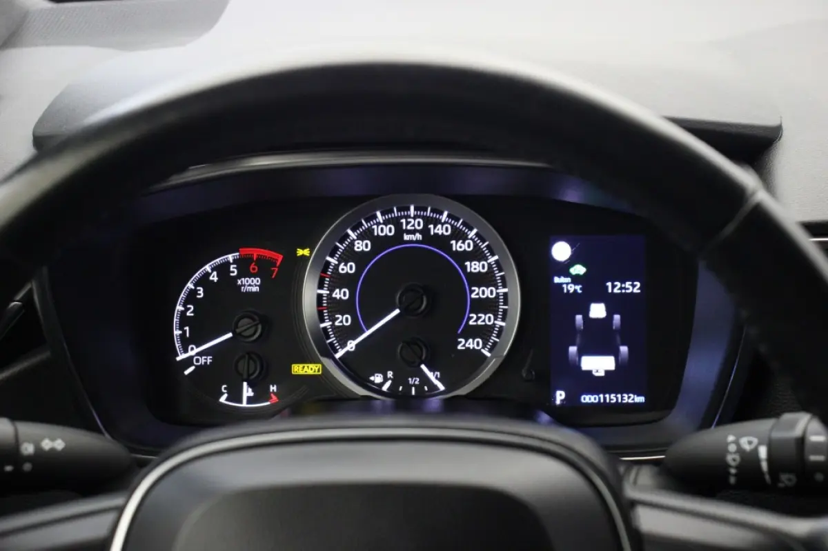 1.8 Hybrid Active - Carplay, Camera, Cruise, Clima