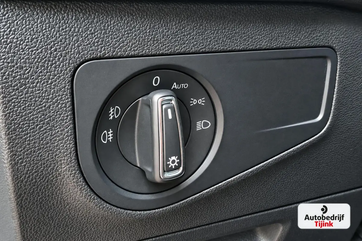 1.4 TSI e-Hybrid PHEV Xcellence | LED | Trekhaak | ACC | Stoel- en stuurverwarming | Keyless | All-seasons |