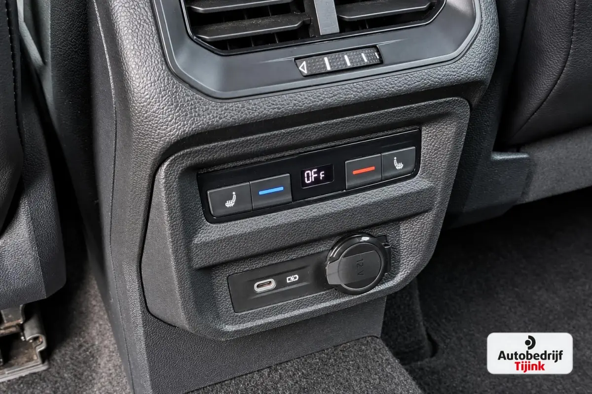 1.4 TSI e-Hybrid PHEV Xcellence | LED | Trekhaak | ACC | Stoel- en stuurverwarming | Keyless | All-seasons |