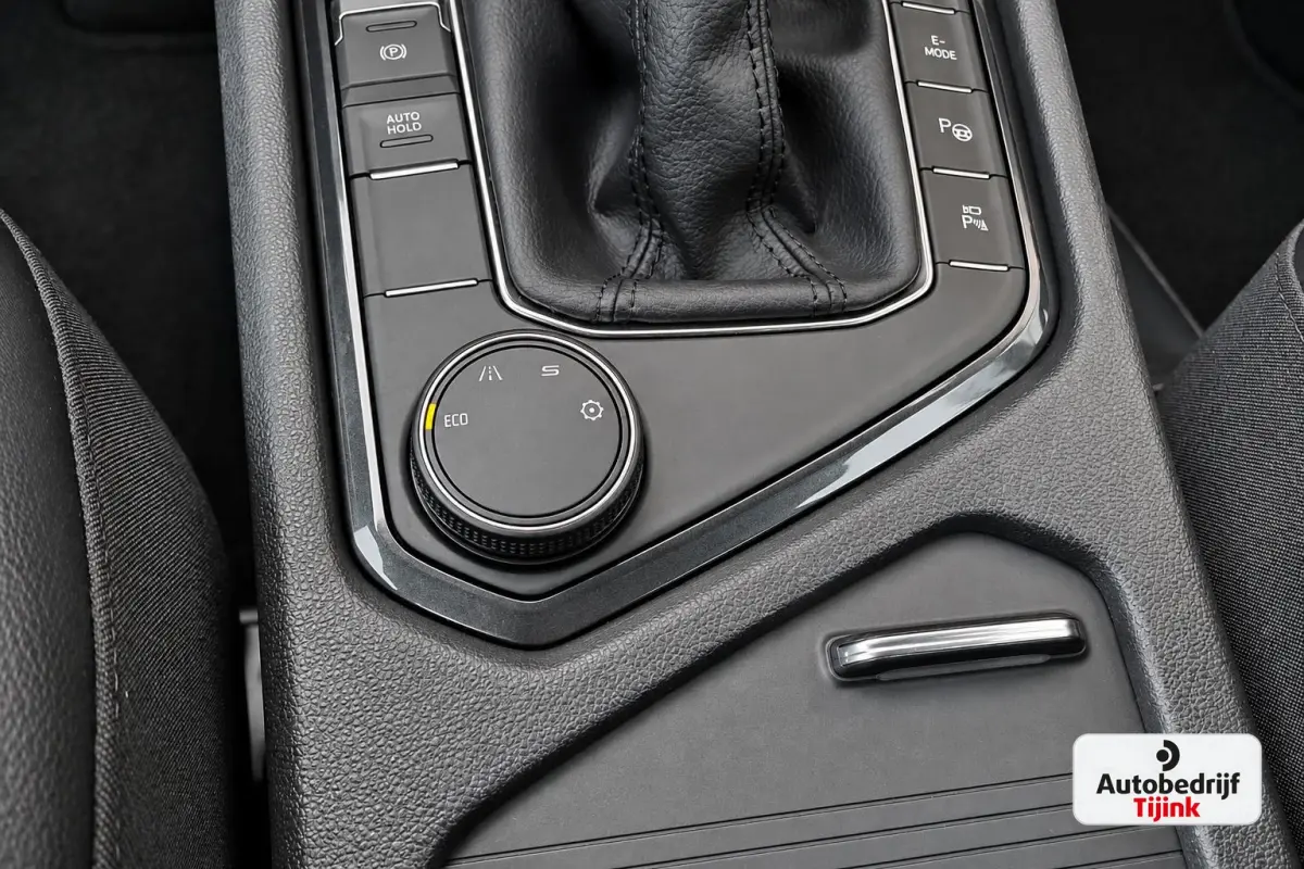 1.4 TSI e-Hybrid PHEV Xcellence | LED | Trekhaak | ACC | Stoel- en stuurverwarming | Keyless | All-seasons |