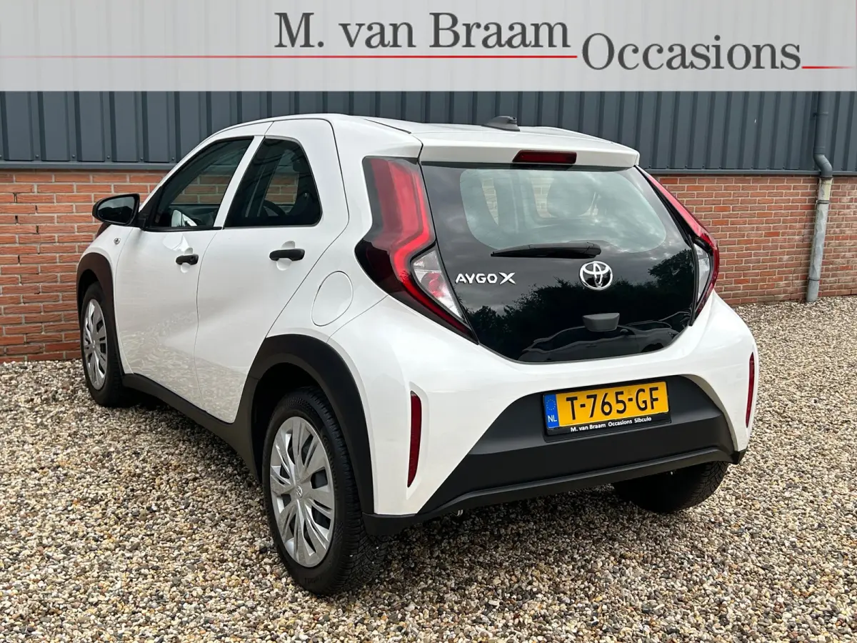 1.0 VVT-i Org-NL/Eerste eigenaar/12 maand garantie!!
