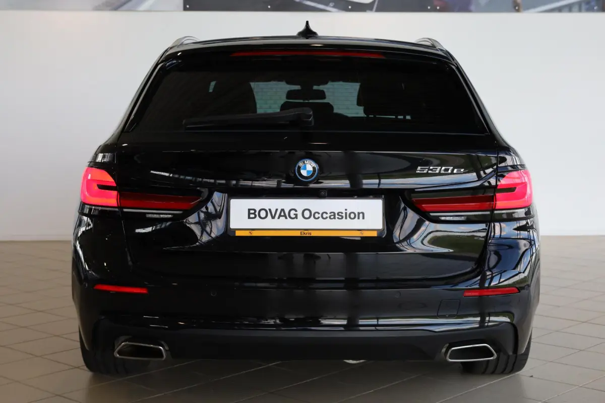 530e | Trekhaak Elektrisch | Elektrisch Verstelbare Stoelen | Stoelverwarming | Camera | Parkeersensoren voor en achter