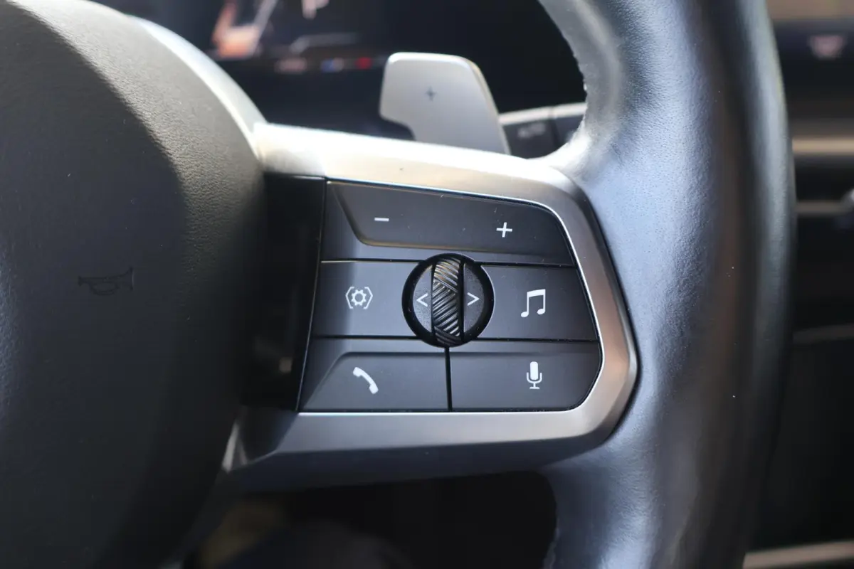 218i | M Sport | Leder | Comfort Access | Camera | Parkeersensoren | Head-Up Display