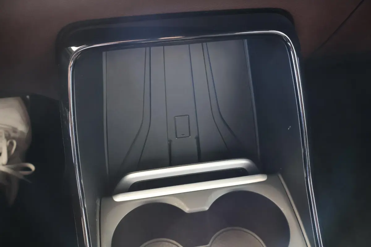 218i | M Sport | Leder | Comfort Access | Camera | Parkeersensoren | Head-Up Display