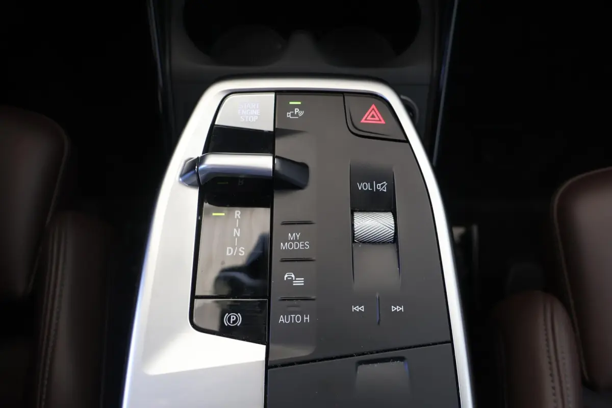 218i | M Sport | Leder | Comfort Access | Camera | Parkeersensoren | Head-Up Display