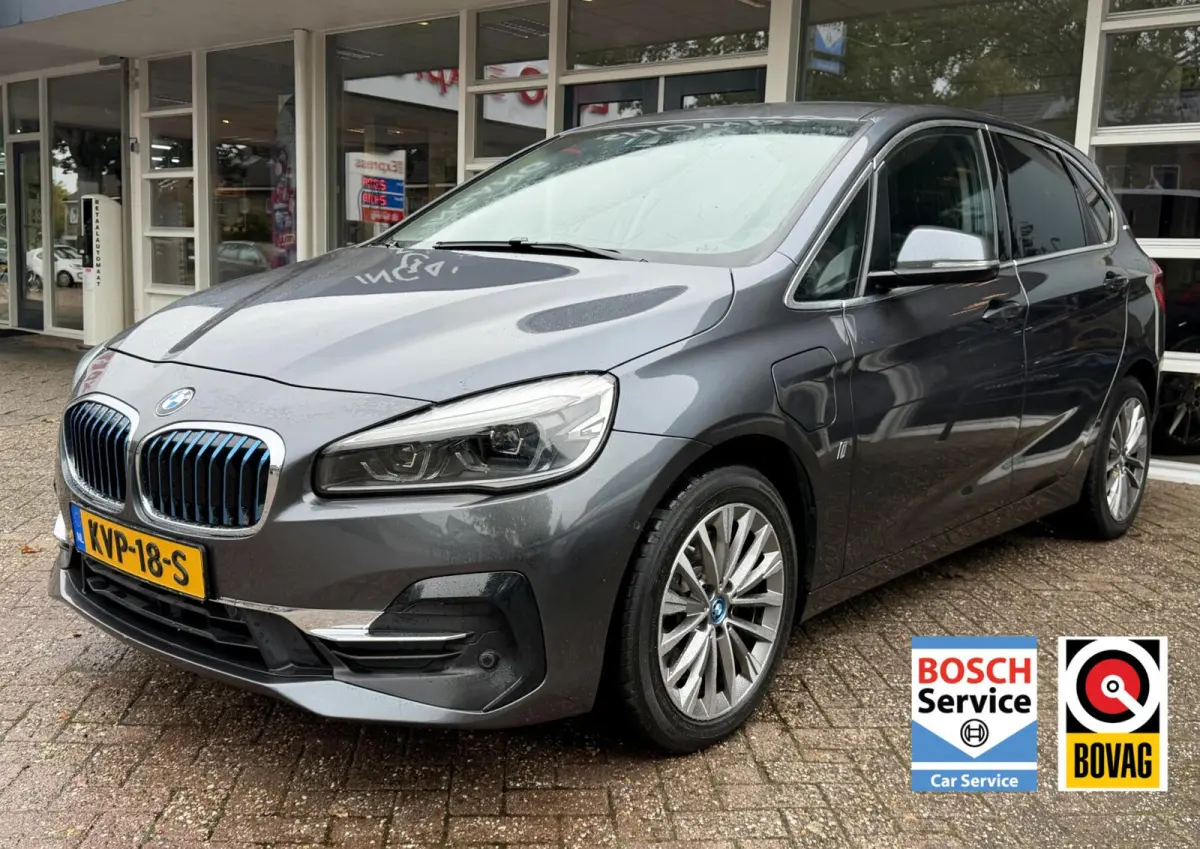 225xe iPerformance Climat, Bluetooth, Navi, LM..