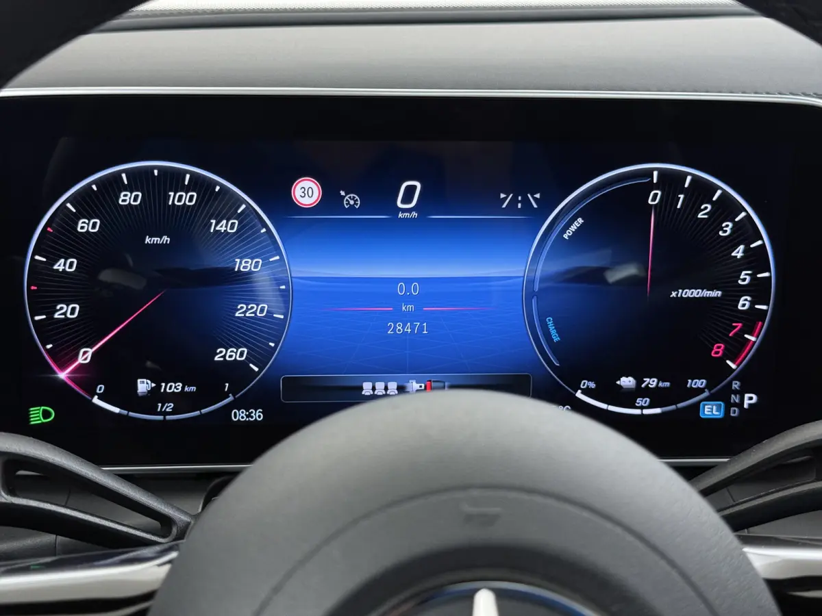 AMG 4Matic // SoH 99% // Panoramadak // Trekhaak // Achterbank Verwarming // 360 Camera // Memory // Carplay // Night Pakket