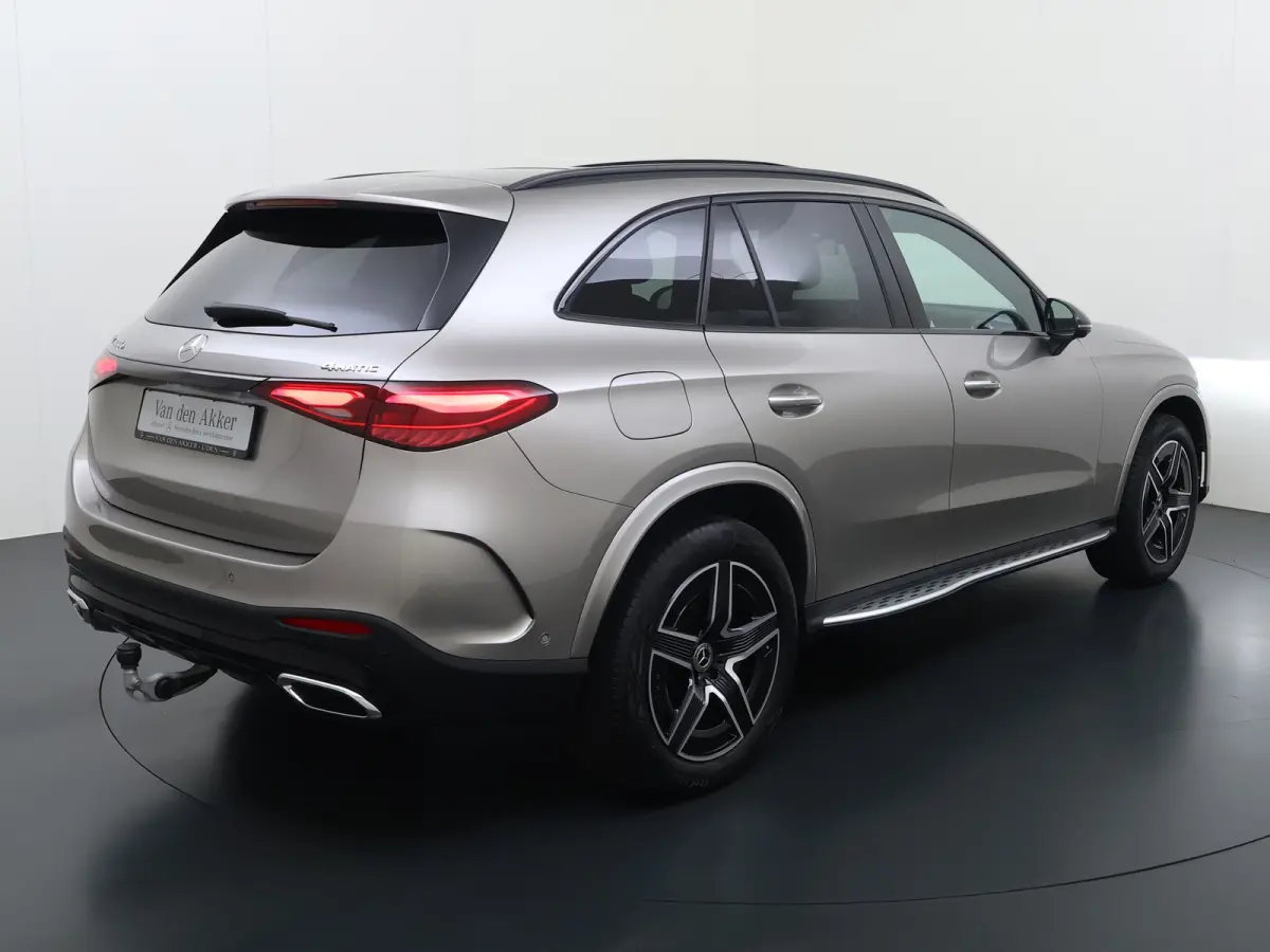AMG 4Matic // SoH 99% // Panoramadak // Trekhaak // Achterbank Verwarming // 360 Camera // Memory // Carplay // Night Pakket