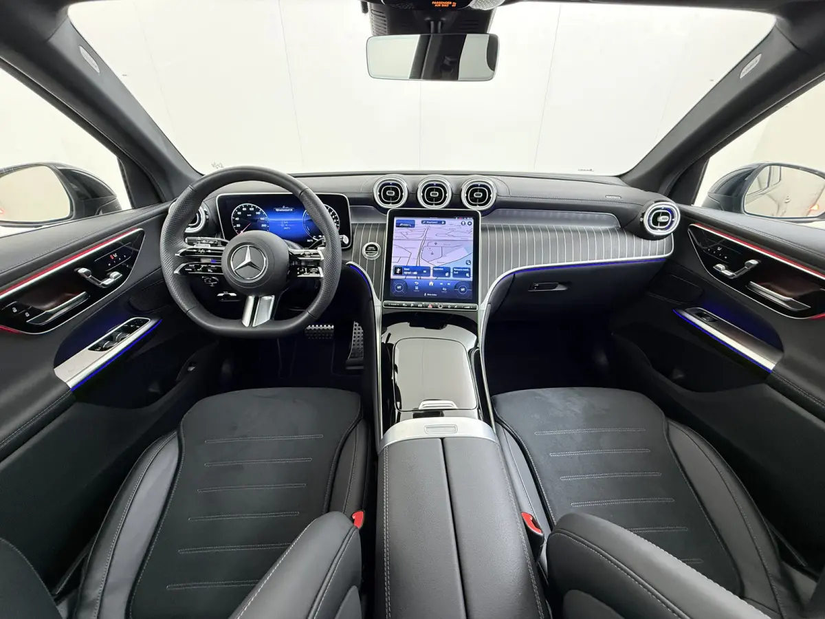 AMG 4Matic // SoH 99% // Panoramadak // Trekhaak // Achterbank Verwarming // 360 Camera // Memory // Carplay // Night Pakket