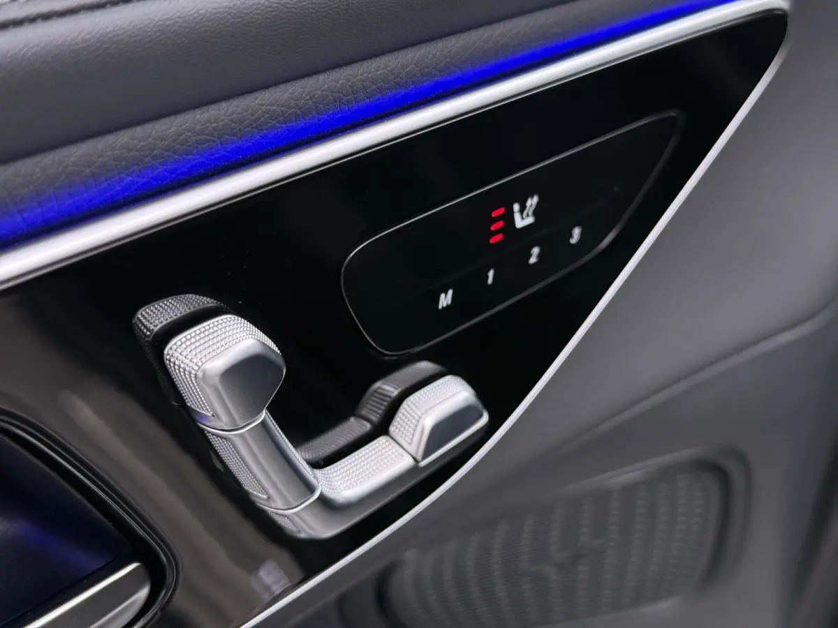 AMG 4Matic // SoH 99% // Panoramadak // Trekhaak // Achterbank Verwarming // 360 Camera // Memory // Carplay // Night Pakket