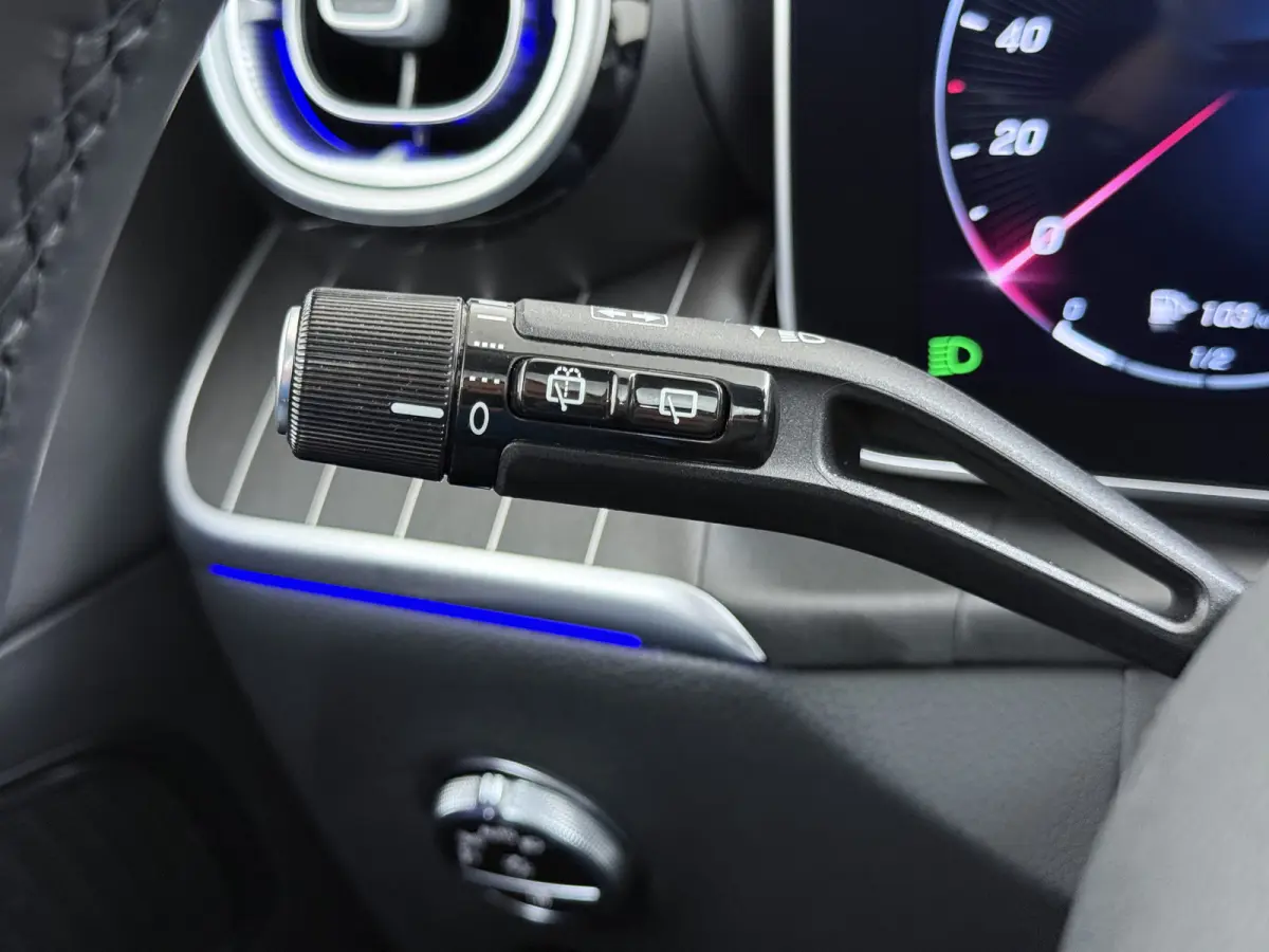 AMG 4Matic // SoH 99% // Panoramadak // Trekhaak // Achterbank Verwarming // 360 Camera // Memory // Carplay // Night Pakket