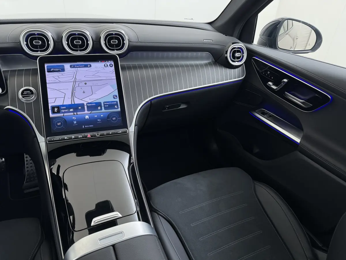 AMG 4Matic // SoH 99% // Panoramadak // Trekhaak // Achterbank Verwarming // 360 Camera // Memory // Carplay // Night Pakket
