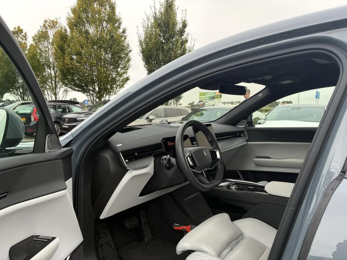 Long range Single motor Pilot Plus 111 kWh |Nappa Leder Zinc|HUD|Bowers&Wilkins|