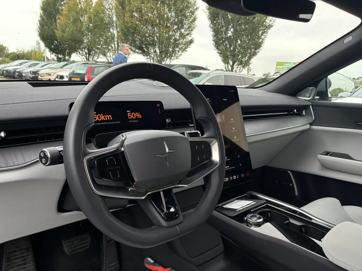 Long range Single motor Pilot Plus 111 kWh |Nappa Leder Zinc|HUD|Bowers&Wilkins|