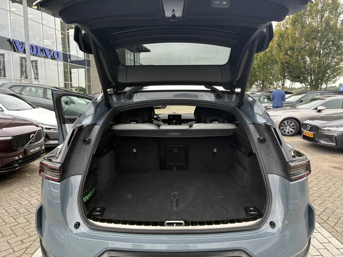 Long range Single motor Pilot Plus 111 kWh |Nappa Leder Zinc|HUD|Bowers&Wilkins|