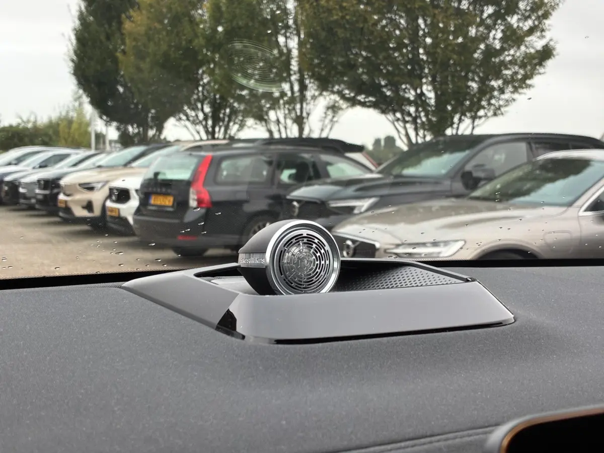 Long range Single motor Pilot Plus 111 kWh |Nappa Leder Zinc|HUD|Bowers&Wilkins|