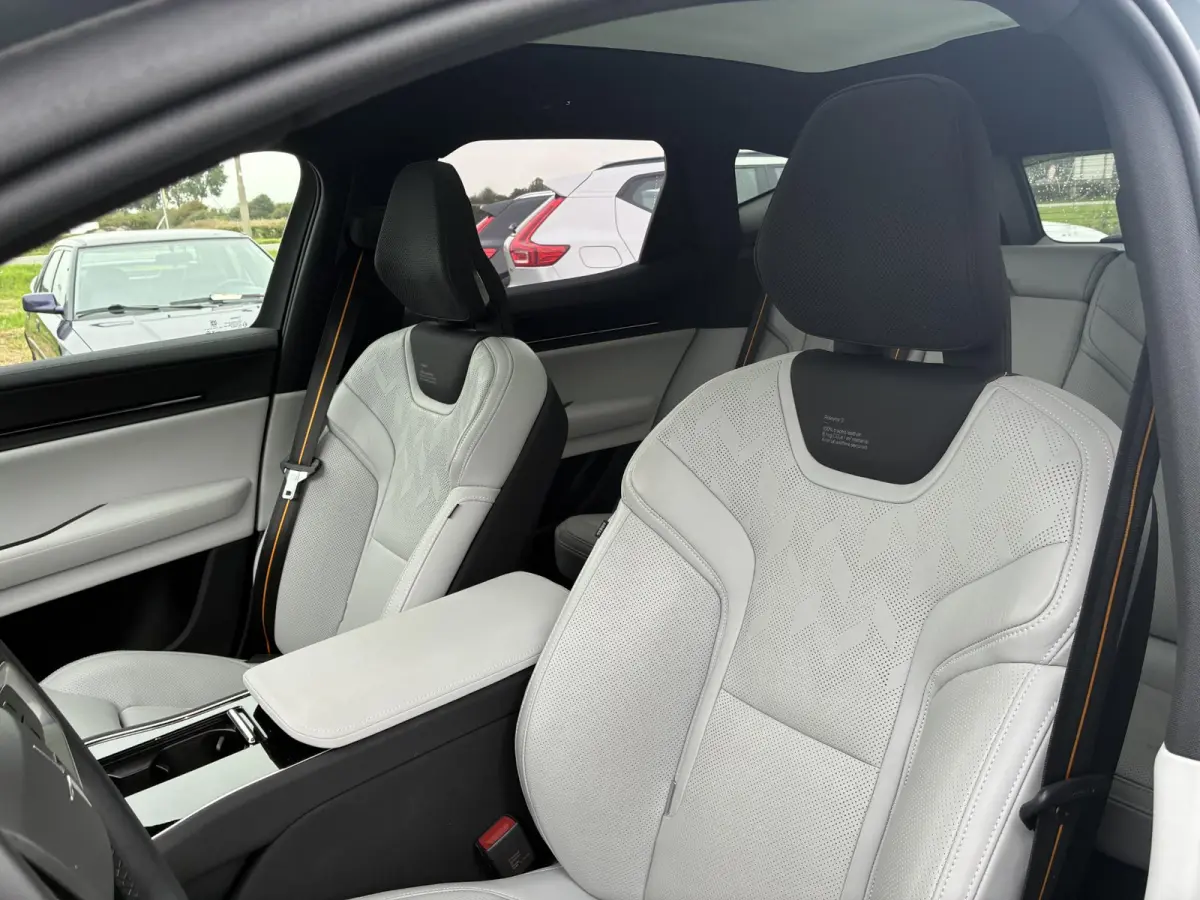 Long range Single motor Pilot Plus 111 kWh |Nappa Leder Zinc|HUD|Bowers&Wilkins|