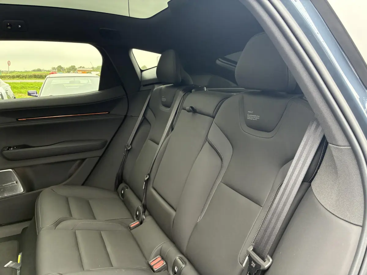 Long range Dual motor Pilot Plus 111 kWh HUD|Bowers&Wilkins|Microtech|