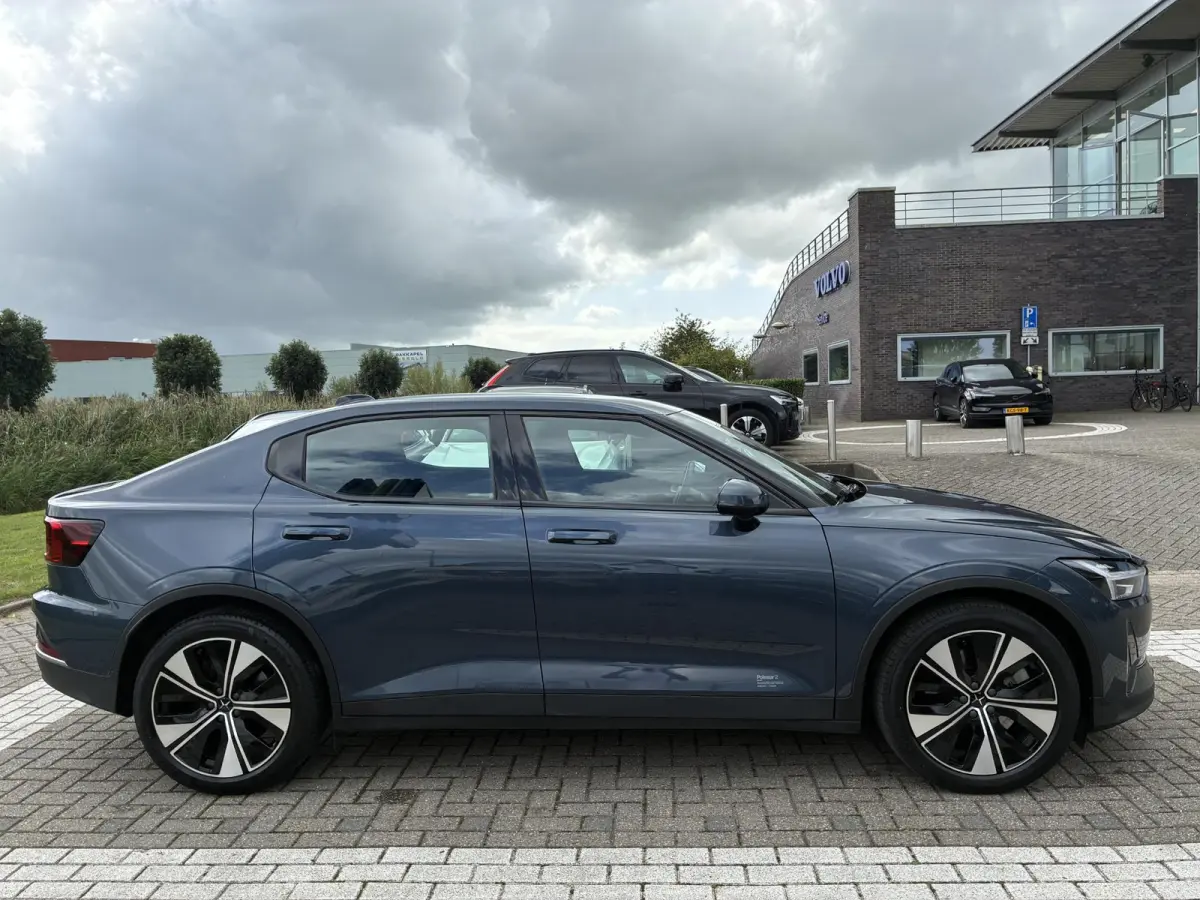 Standard Range Single Motor 69 kWh | Elektrisch verstelbare stoelen | Stoelverwarming