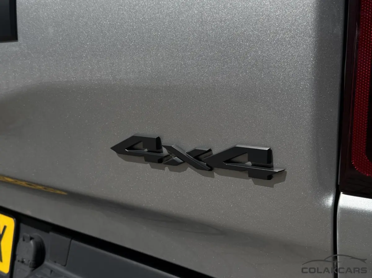 1500 4X4 5.7 V8 Crew Laramie-Pano Rebel-Garantie!