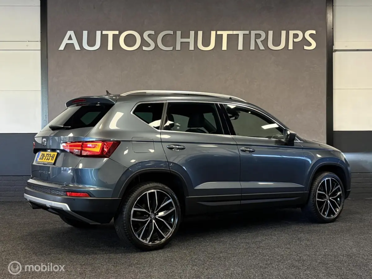 1.4 EcoTSI FR Business Intense DSG / PANO / LEDER / LUXE UITVOERING