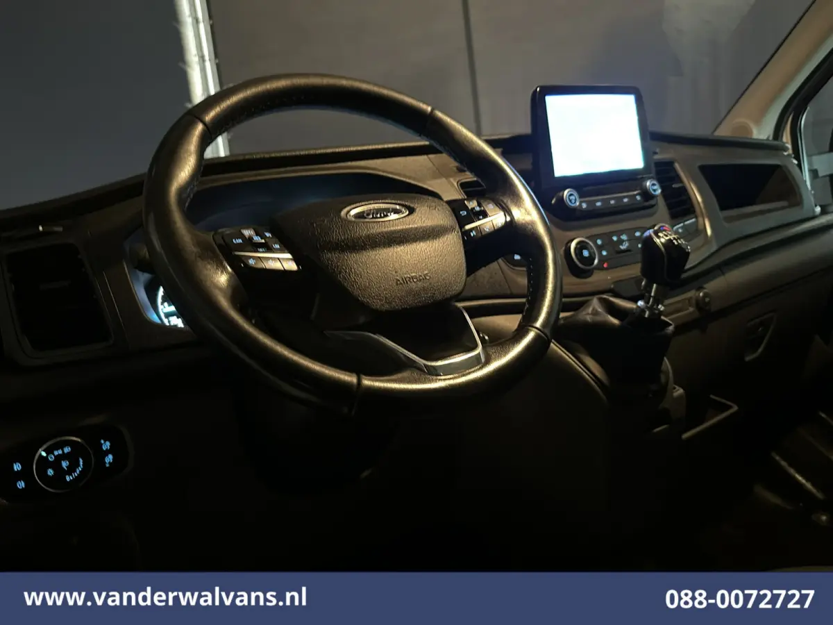 2.0 TDCI 131pk Bakwagen 1103kg laadvermogen Laadklep Zijdeur Euro6 Airco | Navigatie | Camera | Apple Carplay Android Auto, Cruisecontrol, Stoelverwarming