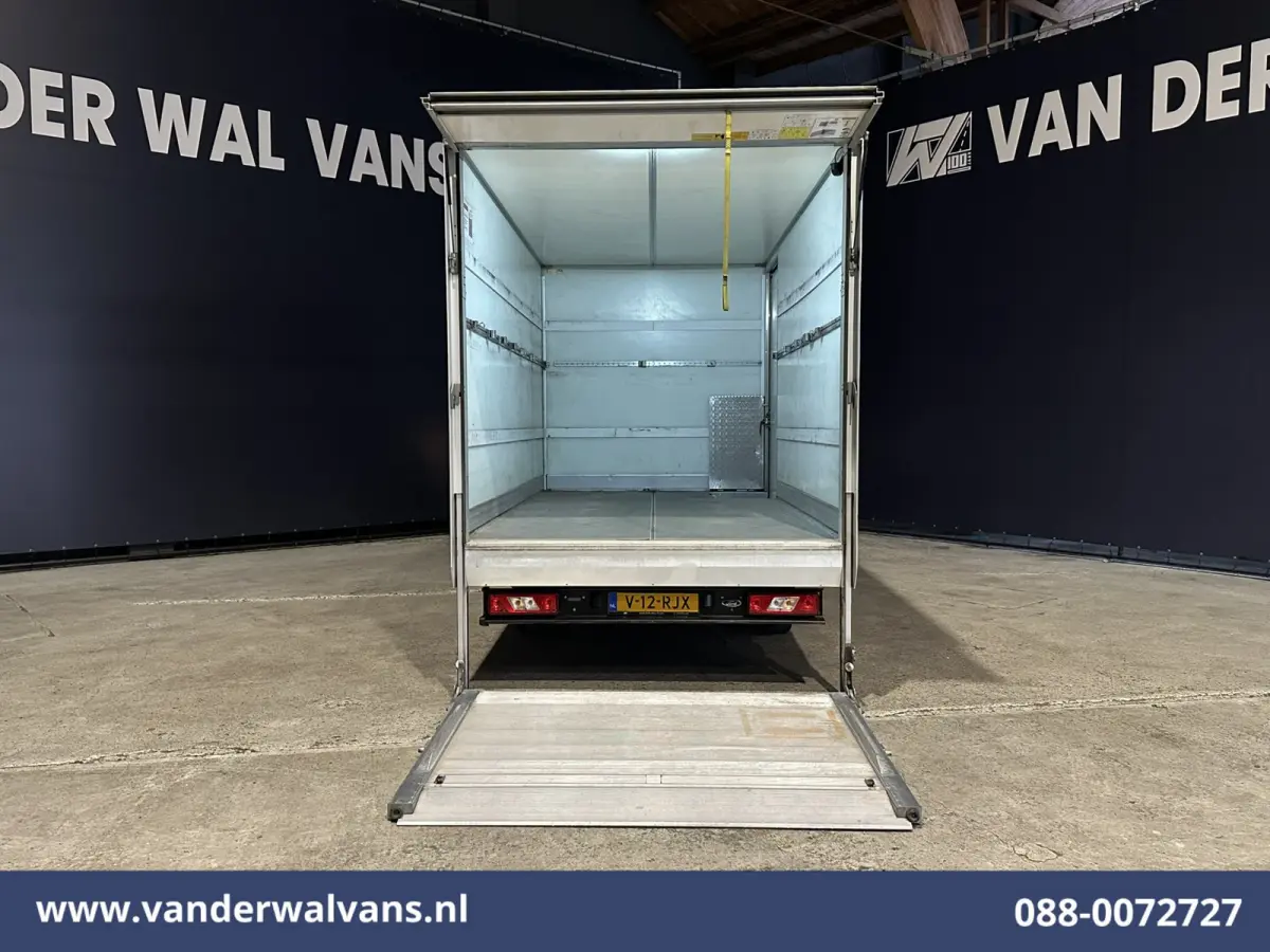 2.0 TDCI 131pk Bakwagen 1103kg laadvermogen Laadklep Zijdeur Euro6 Airco | Navigatie | Camera | Apple Carplay Android Auto, Cruisecontrol, Stoelverwarming