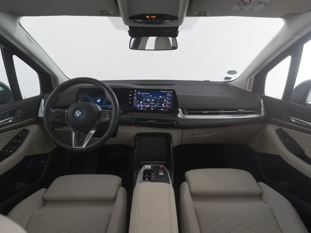225 xDrive Luxury Line | LEDER | CAMERA | NAVI | ECC | PHEV | Sanremo Grün Metallic !