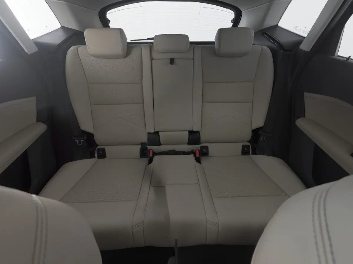 225 xDrive Luxury Line | LEDER | CAMERA | NAVI | ECC | PHEV | Sanremo Grün Metallic !