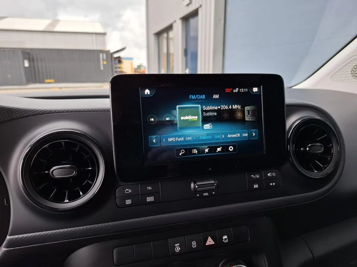 110 CDI L1 Pro AIRCO / CRUISE CONTROLE / CAMERA / NAVI / TREKHAAK