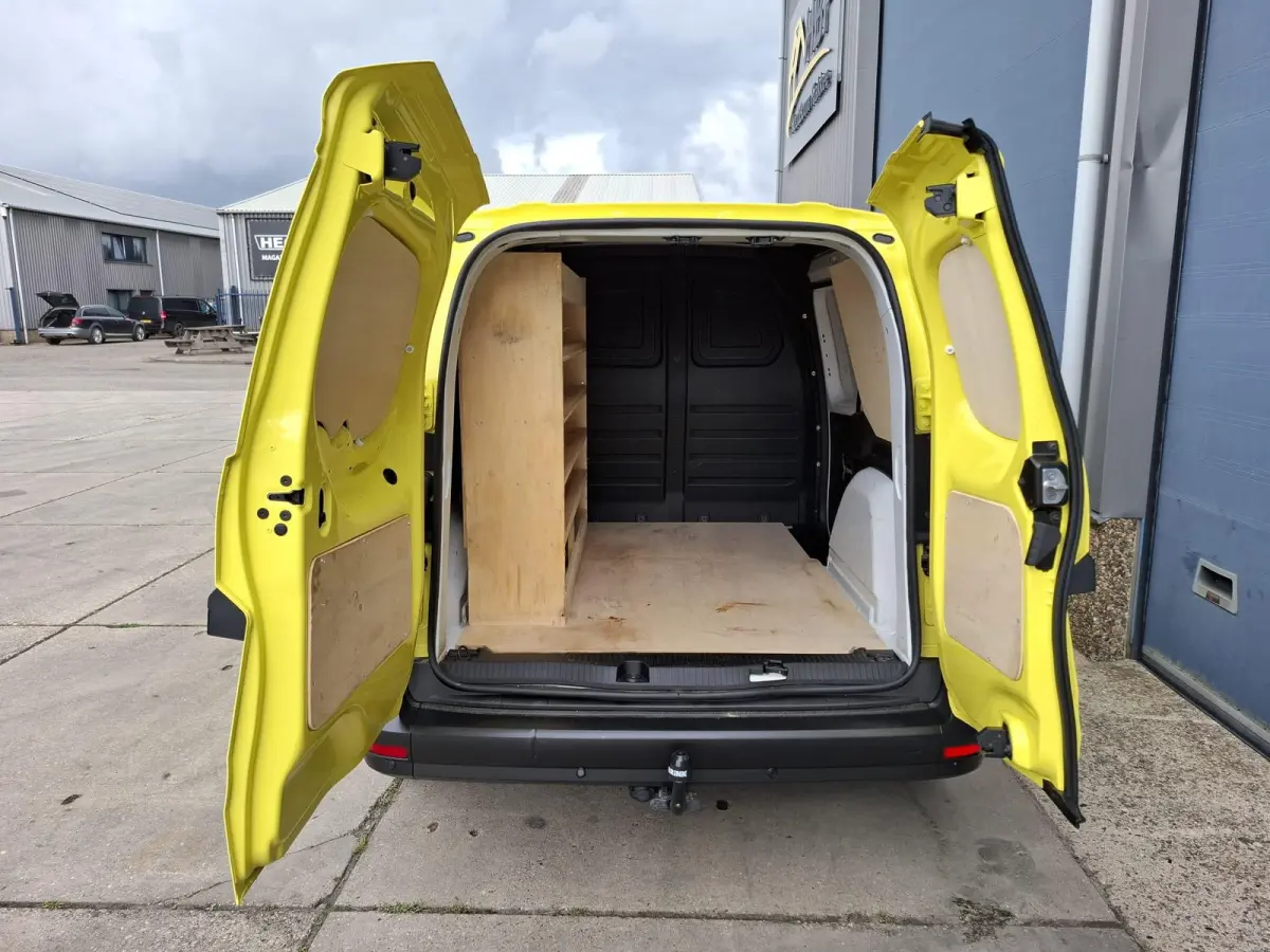 110 CDI L1 Pro AIRCO / CRUISE CONTROLE / CAMERA / NAVI / TREKHAAK