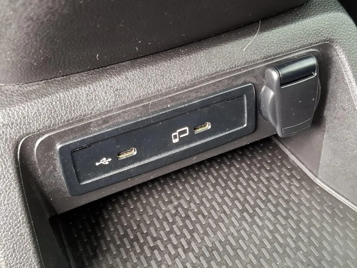 110 CDI L1 Pro AIRCO / CRUISE CONTROLE / CAMERA / NAVI / TREKHAAK