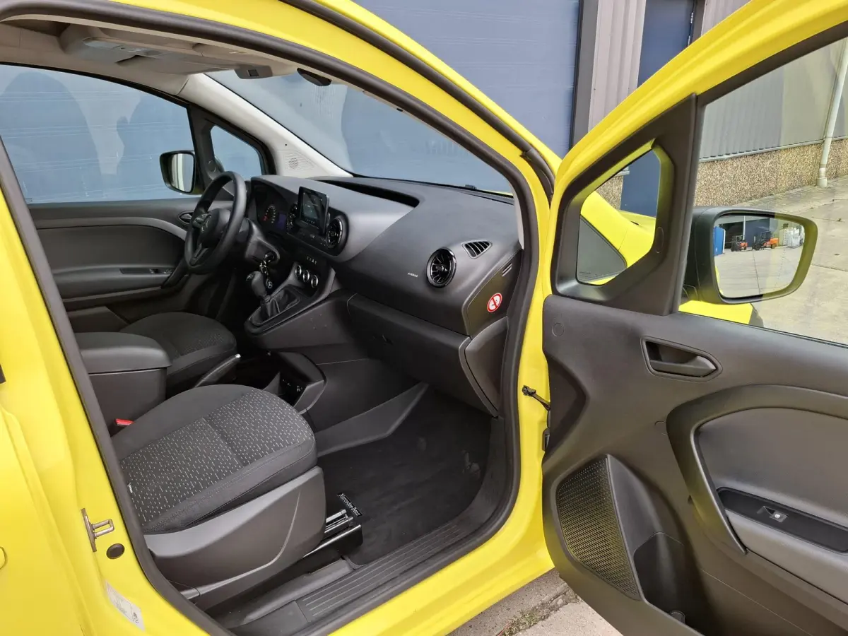 110 CDI L1 Pro AIRCO / CRUISE CONTROLE / CAMERA / NAVI / TREKHAAK