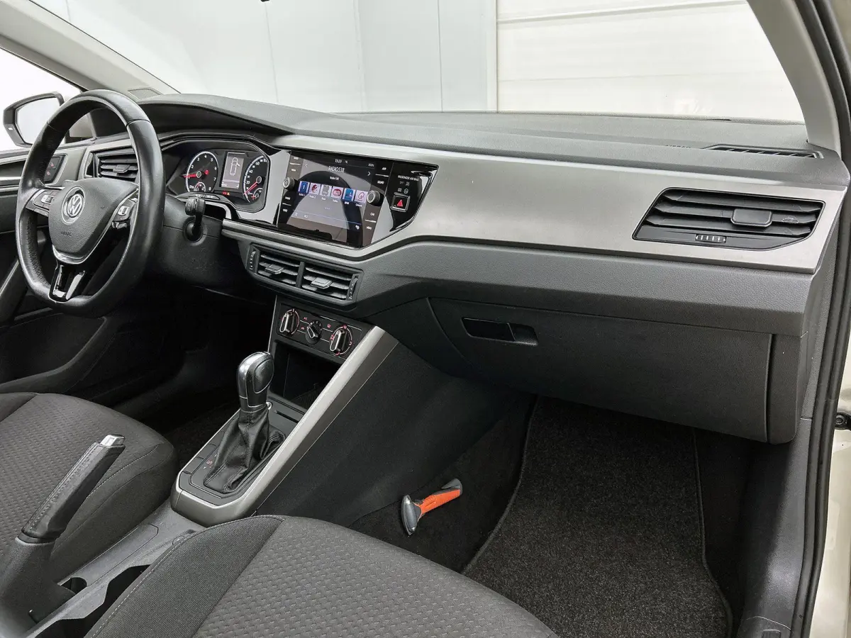 1.0 TSI Comfortline 95 PK | Automaat | Airco | Adaptive Cruise Control | Apple Carplay & Android auto | Panoramadak | Achteruitrijcamera |