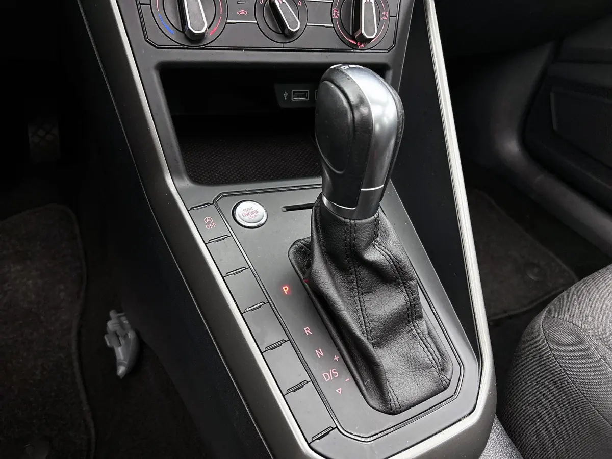 1.0 TSI Comfortline 95 PK | Automaat | Airco | Adaptive Cruise Control | Apple Carplay & Android auto | Panoramadak | Achteruitrijcamera |