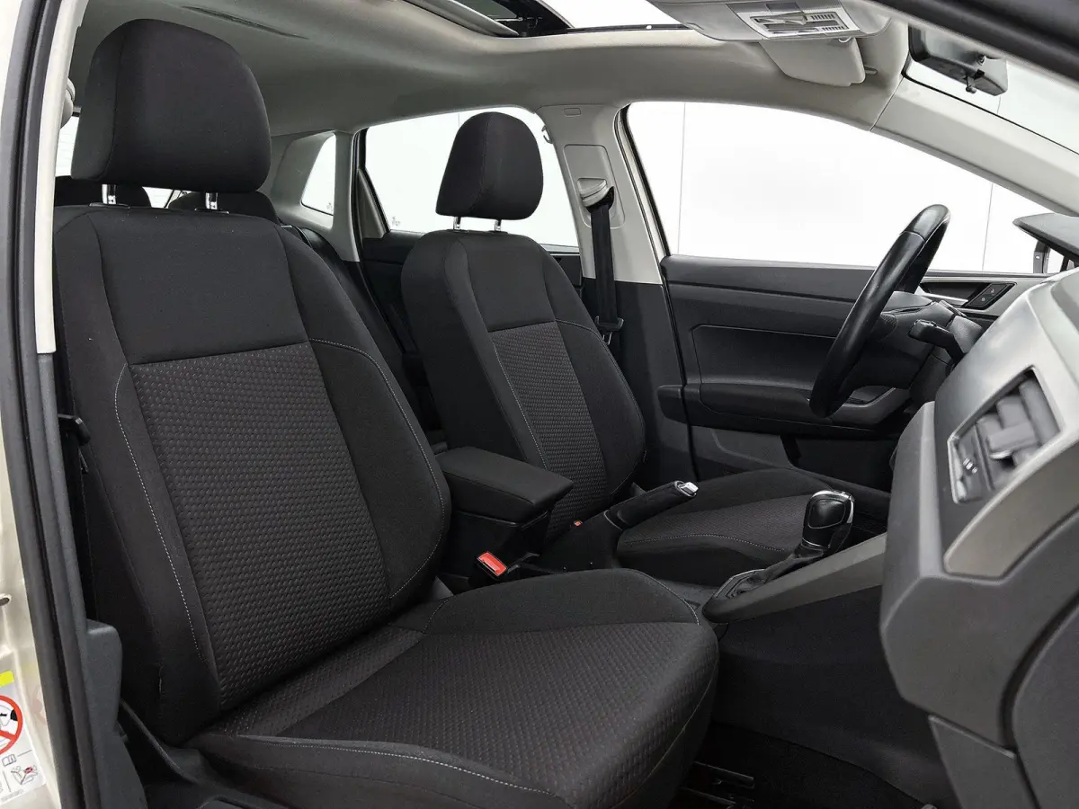 1.0 TSI Comfortline 95 PK | Automaat | Airco | Adaptive Cruise Control | Apple Carplay & Android auto | Panoramadak | Achteruitrijcamera |