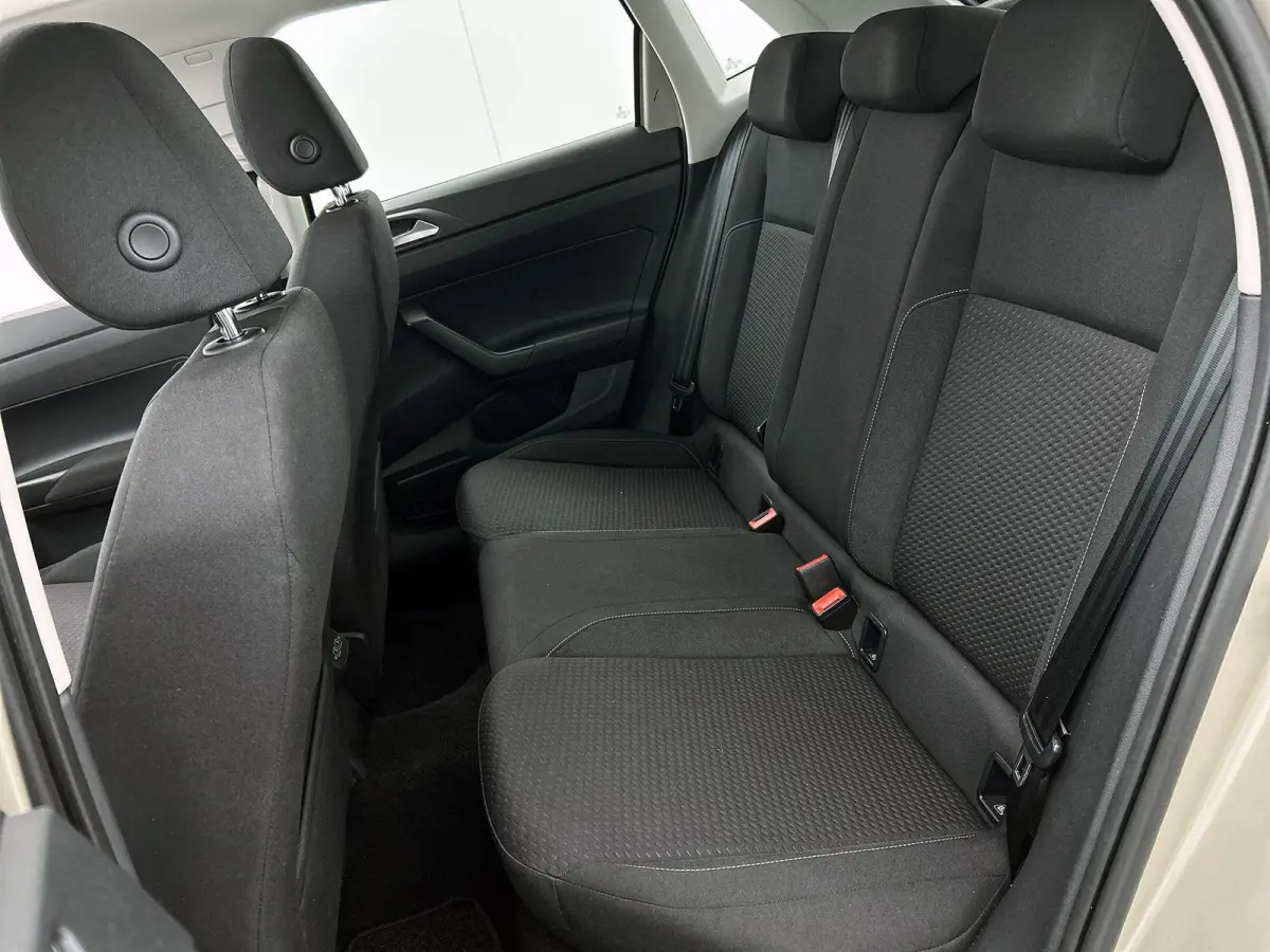 1.0 TSI Comfortline 95 PK | Automaat | Airco | Adaptive Cruise Control | Apple Carplay & Android auto | Panoramadak | Achteruitrijcamera |