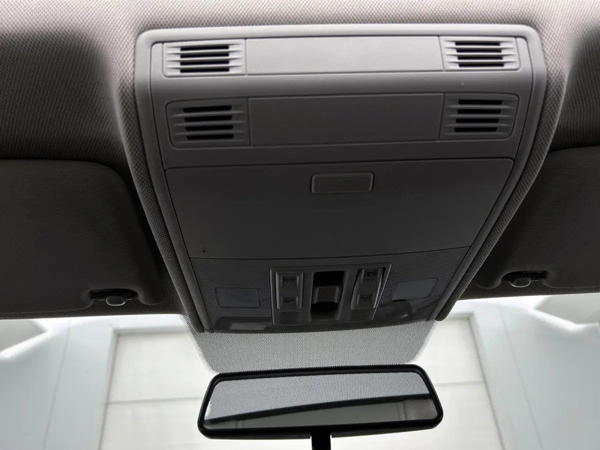 1.0 TSI Comfortline 95 PK | Automaat | Airco | Adaptive Cruise Control | Apple Carplay & Android auto | Panoramadak | Achteruitrijcamera |