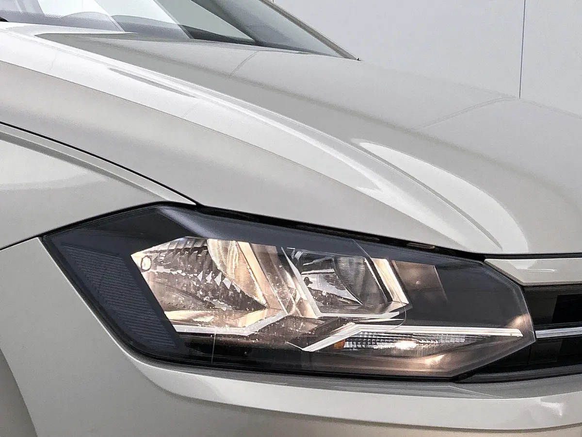 1.0 TSI Comfortline 95 PK | Automaat | Airco | Adaptive Cruise Control | Apple Carplay & Android auto | Panoramadak | Achteruitrijcamera |