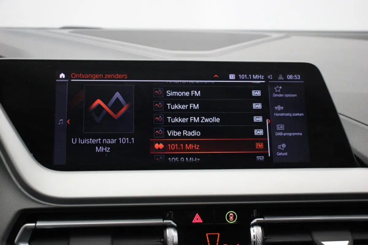 118i Business Edition Automaat - Digitaal Cockpit, Carplay, Clima, Stoelverw.