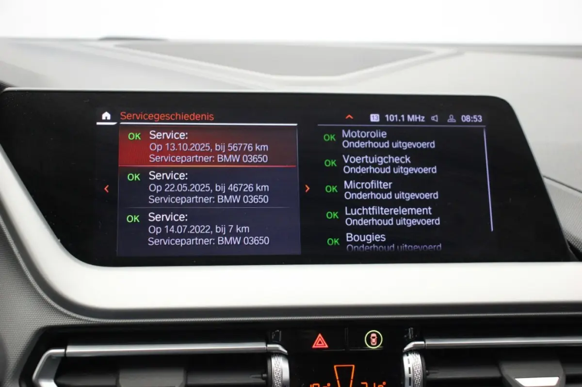 118i Business Edition Automaat - Digitaal Cockpit, Carplay, Clima, Stoelverw.