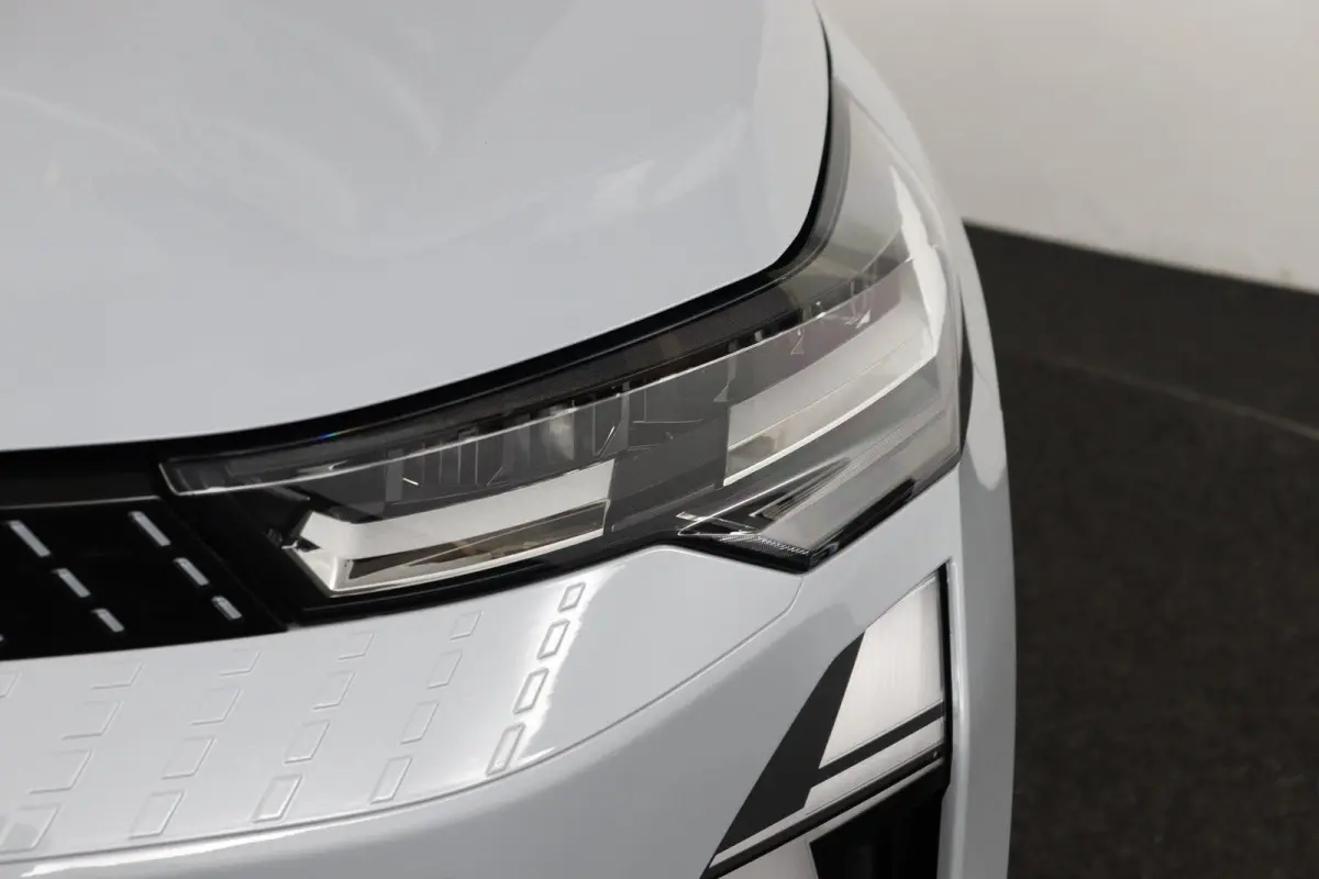 techno full hybrid E-Tech 160 | | Google Navigatie | Parkeercamera | Climate Control |