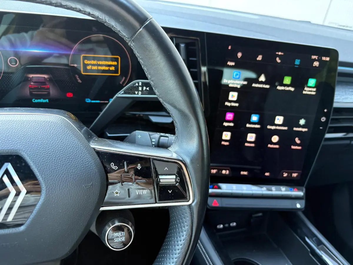 1.2 E-Tech Full Hybrid 200PK Techno Navigatie/Parkeerhulp/Carplay-android/Keyless