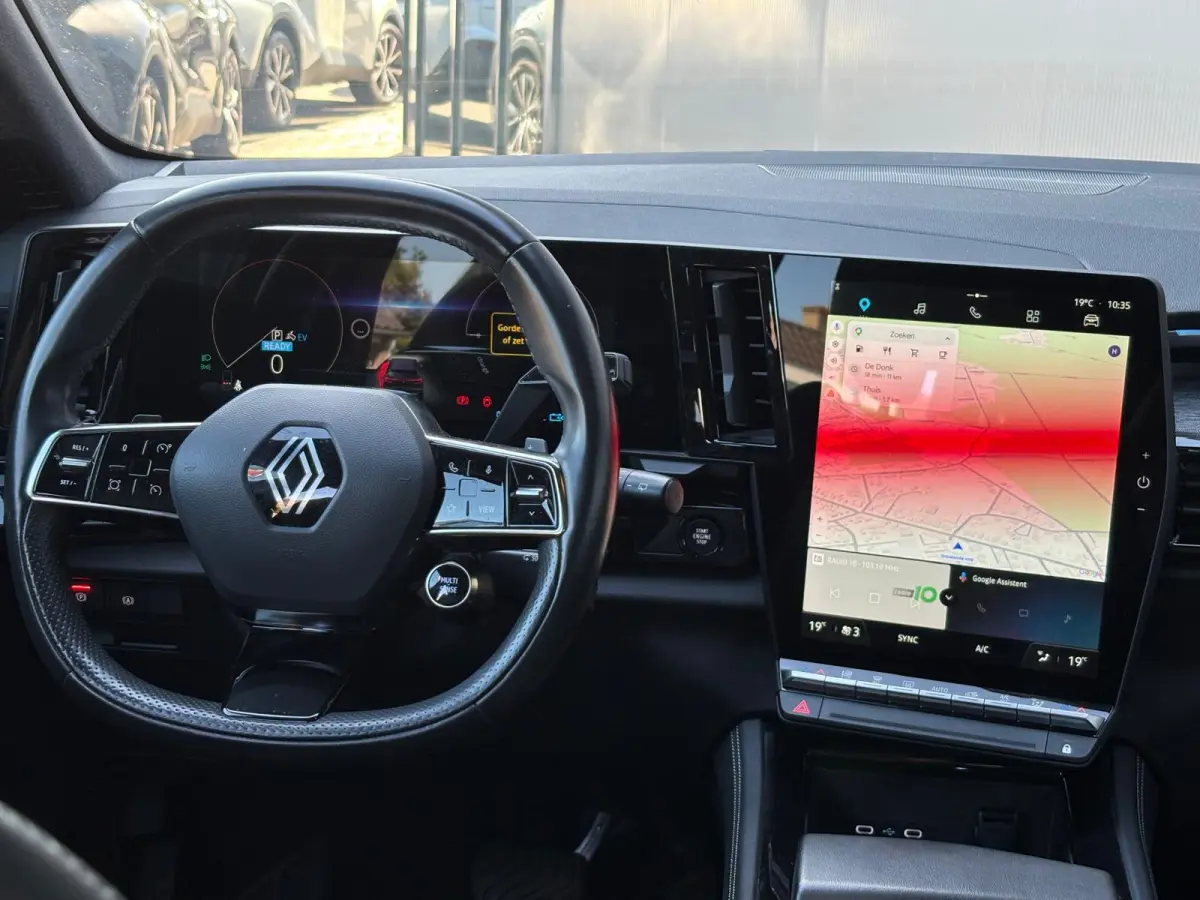 1.2 E-Tech Full Hybrid 200PK Techno Navigatie/Parkeerhulp/Carplay-android/Keyless