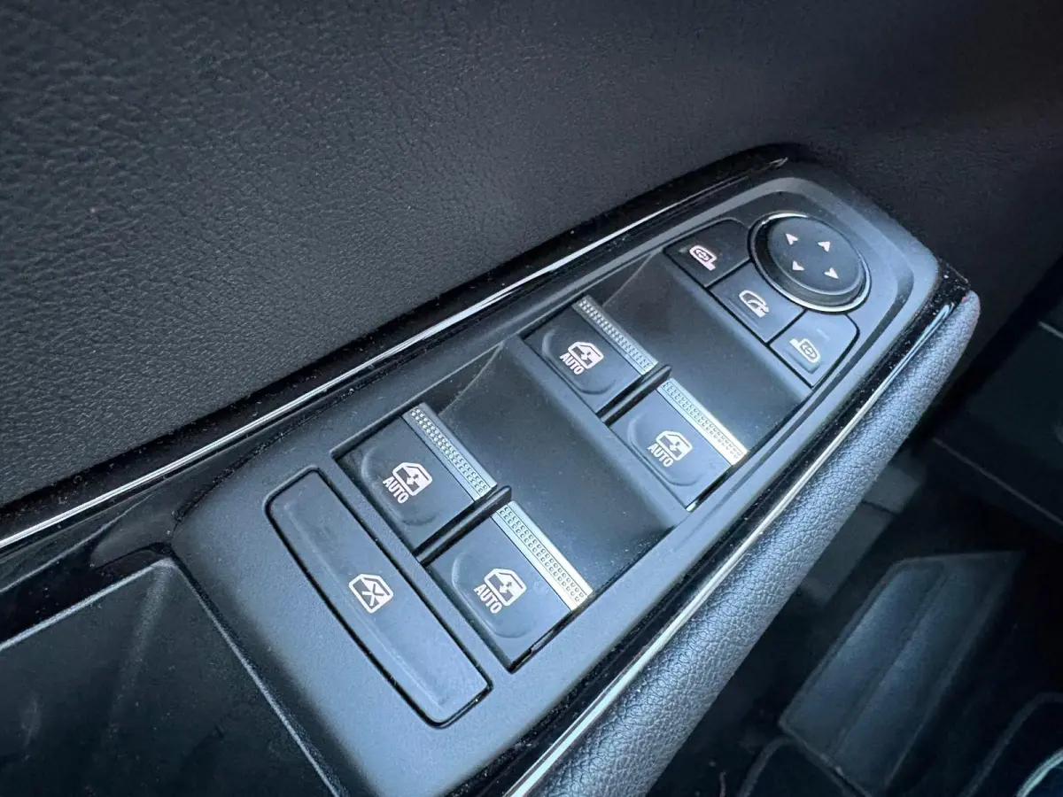 1.2 E-Tech Full Hybrid 200PK Techno Navigatie/Parkeerhulp/Carplay-android/Keyless