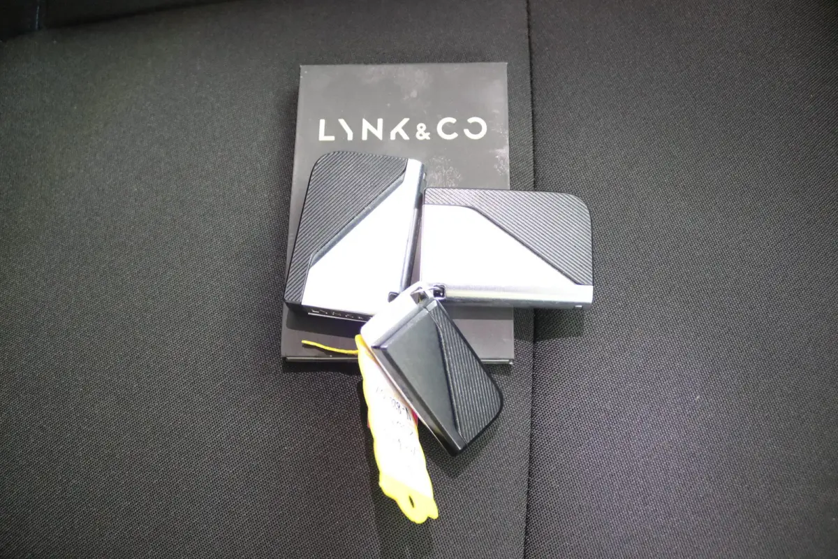 1.5*PLUG-IN*NAVI*PANO*CAM*ACC*CARPLAY*ECC*LED*